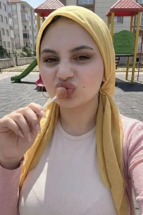 Fatih Escort Defne Fotoğrafı (3)